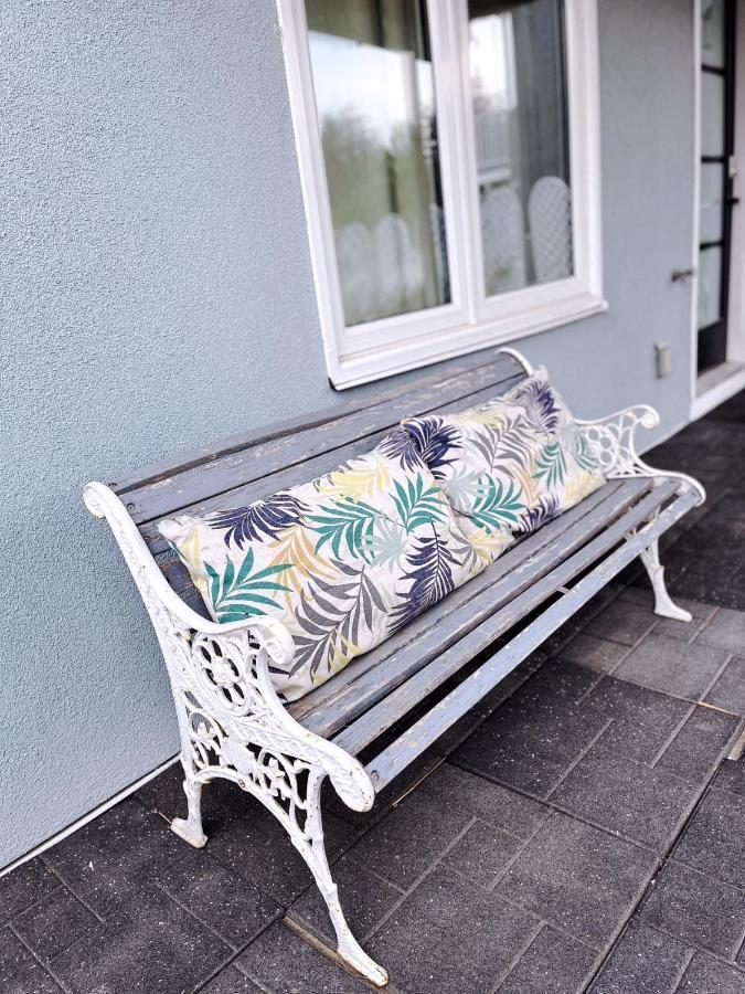 Elegant Garden Suite&2Mins Bus Station Close Lrt& Free Parking 卡加利 外观 照片
